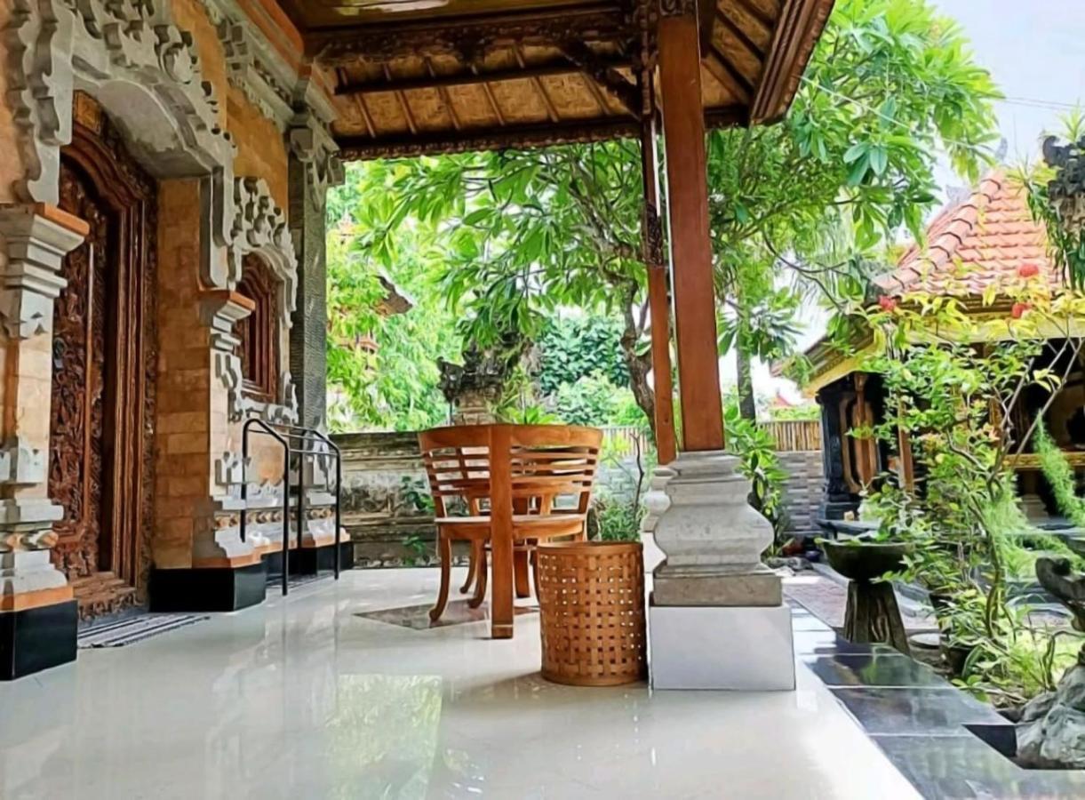 Green Palace Homestay Batununggul Ngoại thất bức ảnh