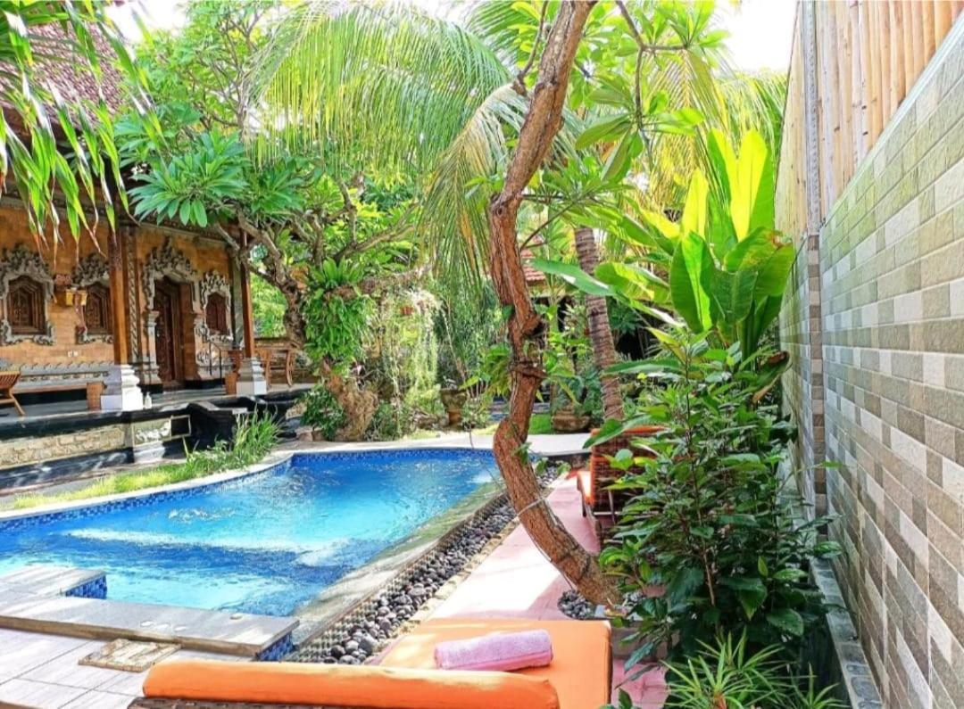 Green Palace Homestay Batununggul Ngoại thất bức ảnh