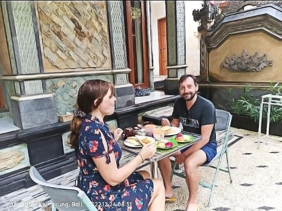 Green Palace Homestay Batununggul Ngoại thất bức ảnh