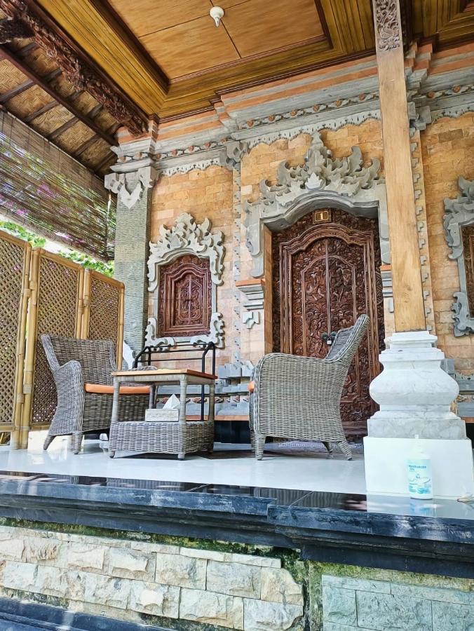 Green Palace Homestay Batununggul Ngoại thất bức ảnh