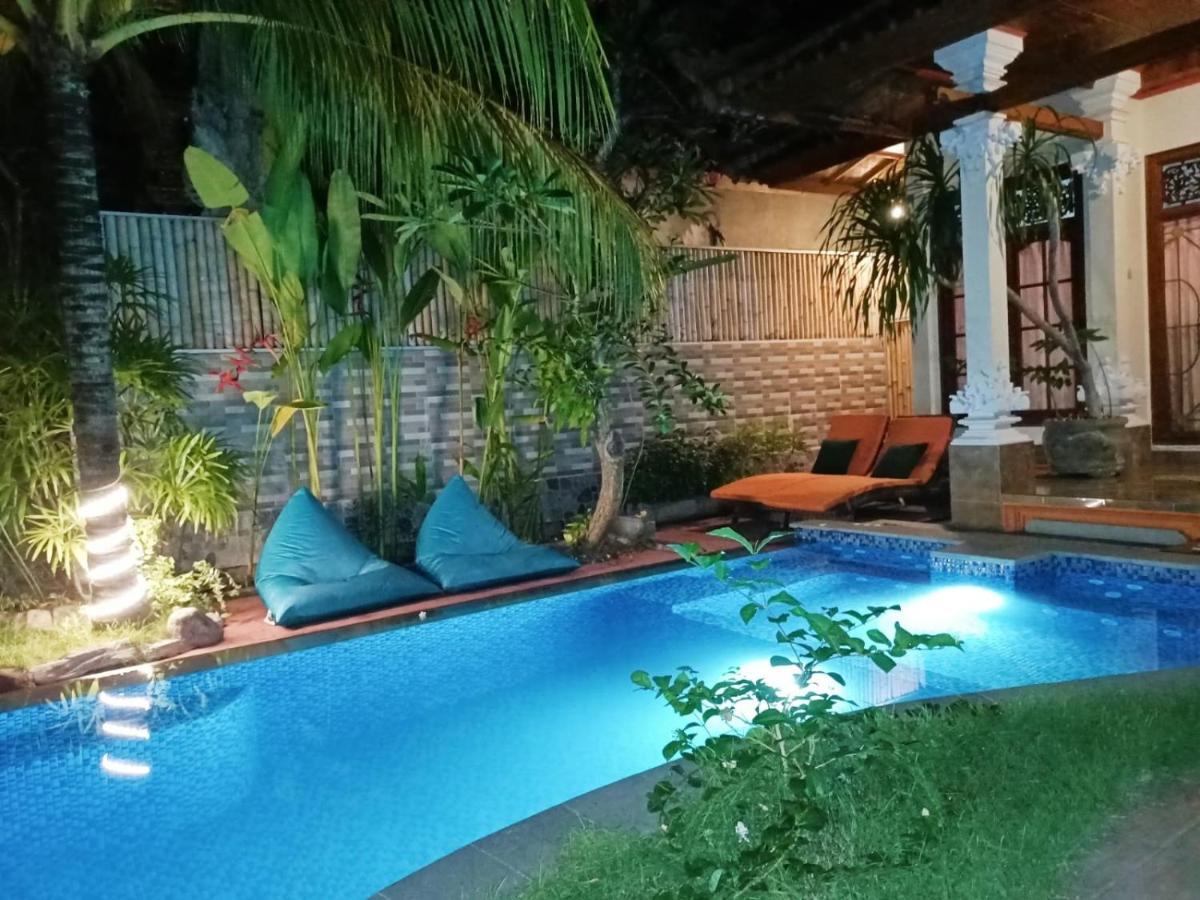 Green Palace Homestay Batununggul Ngoại thất bức ảnh