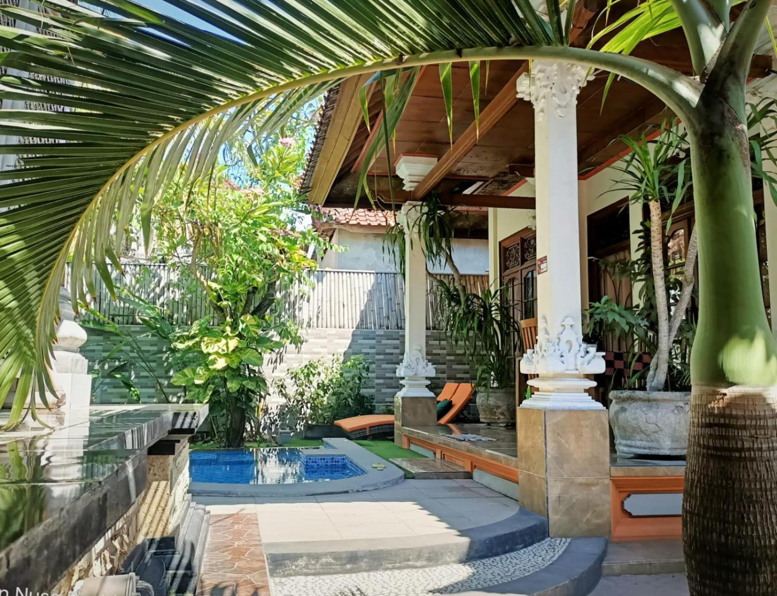 Green Palace Homestay Batununggul Ngoại thất bức ảnh