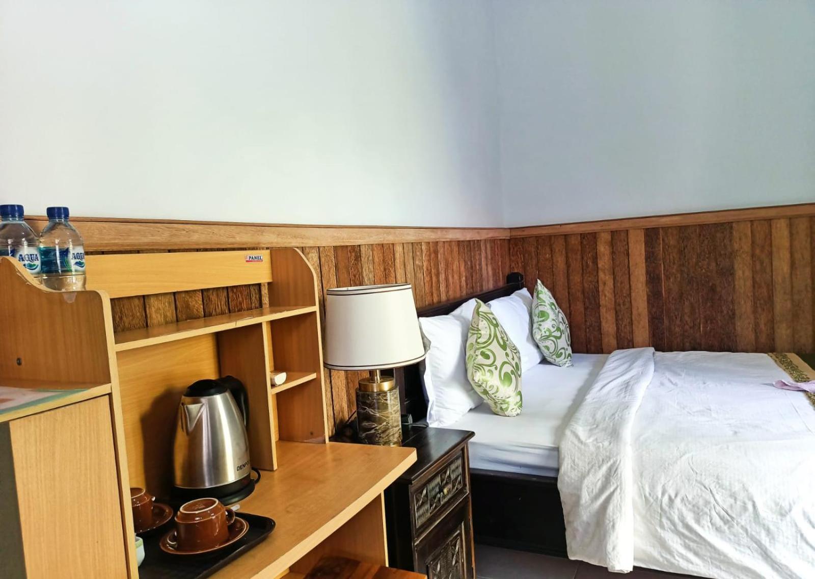 Green Palace Homestay Batununggul Ngoại thất bức ảnh