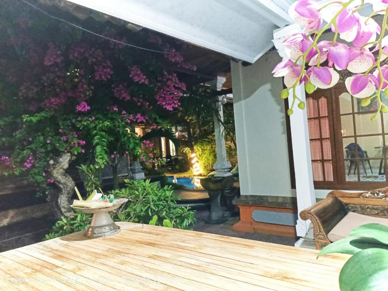 Green Palace Homestay Batununggul Ngoại thất bức ảnh